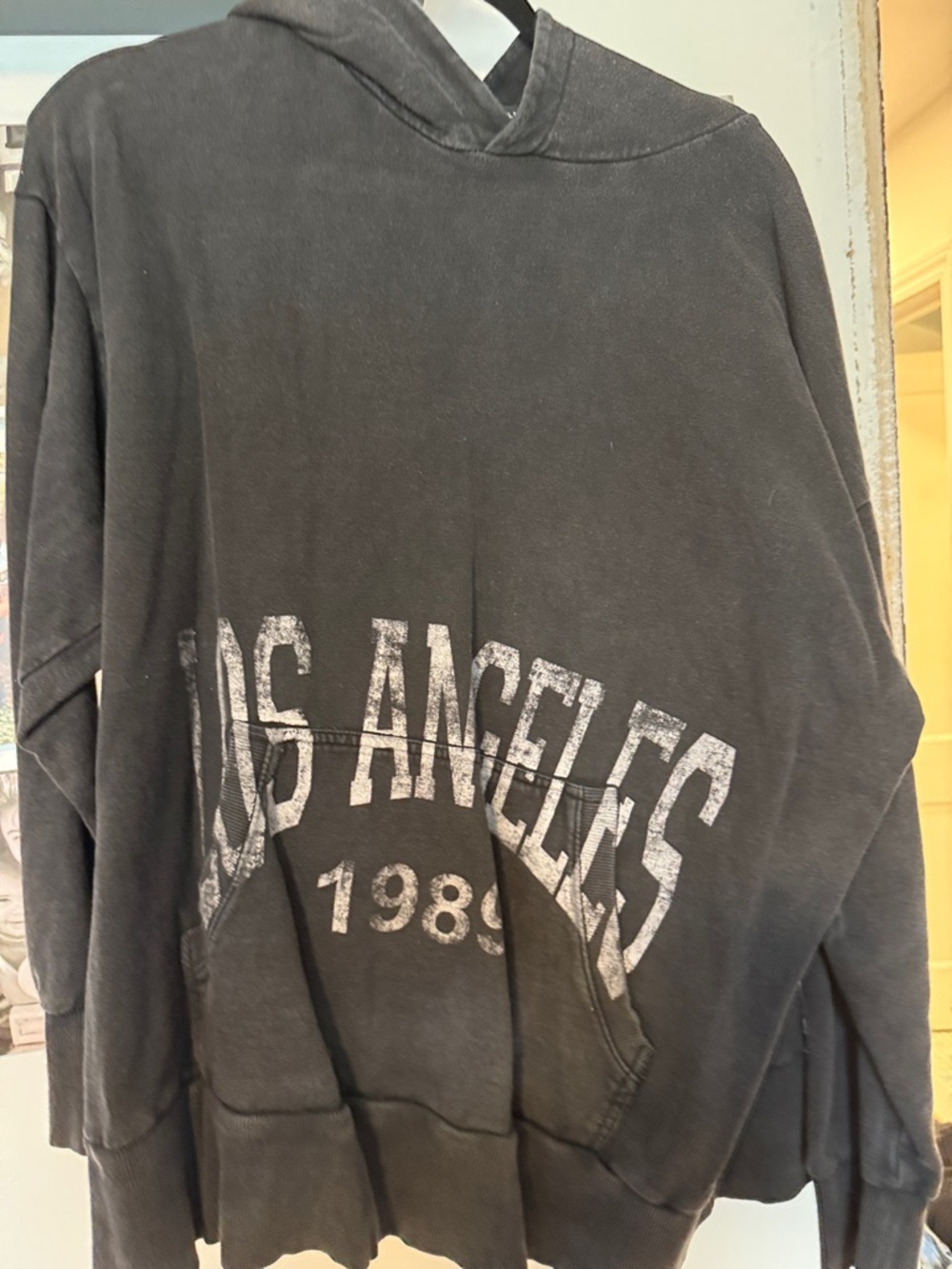 Men's Black Crewneck Pullover Sweater with 'Los Angeles 1989' Graphic